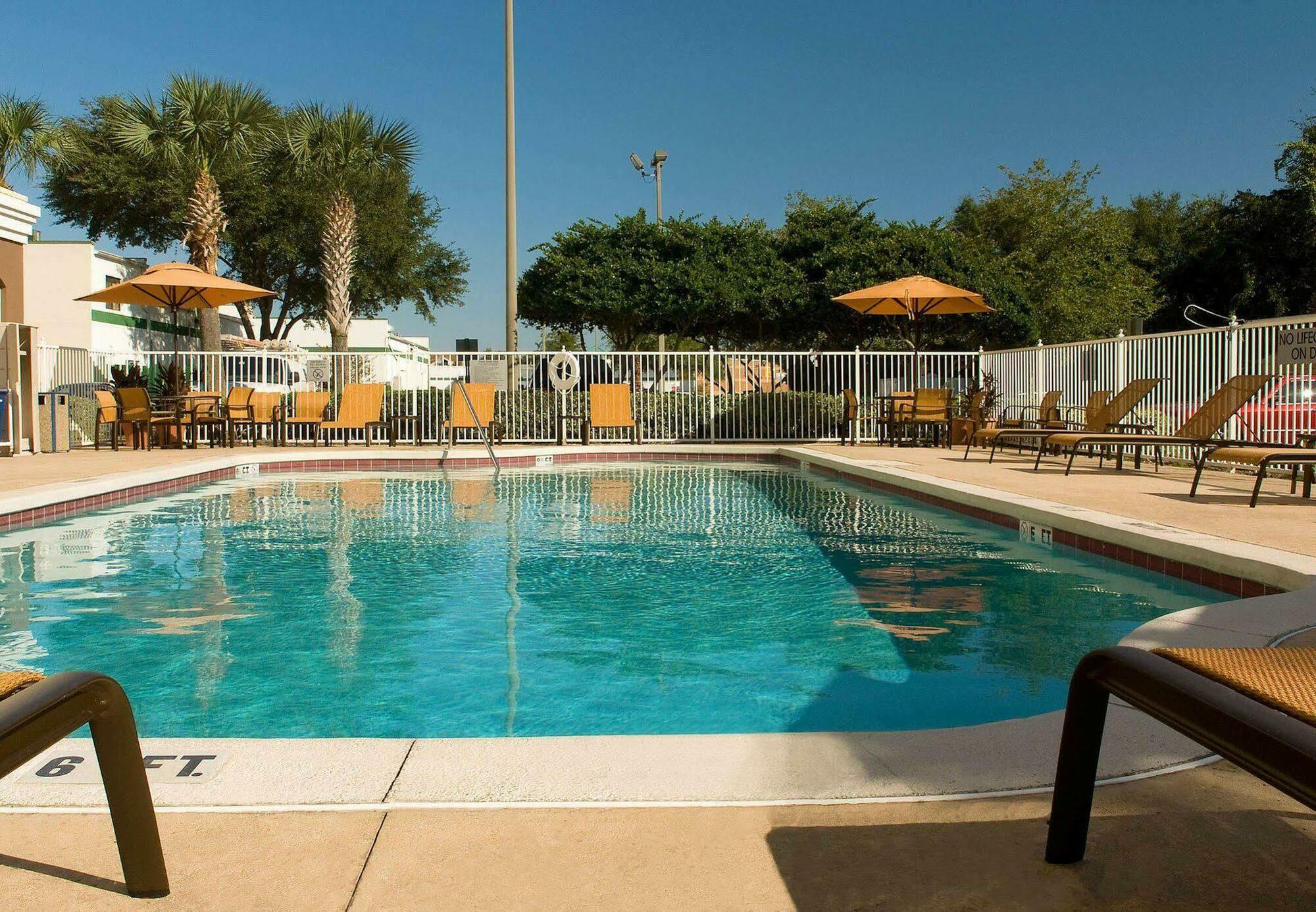 Fairfield Inn & Suites By Marriott Orlando Lake Buena Vista Faciliteiten foto